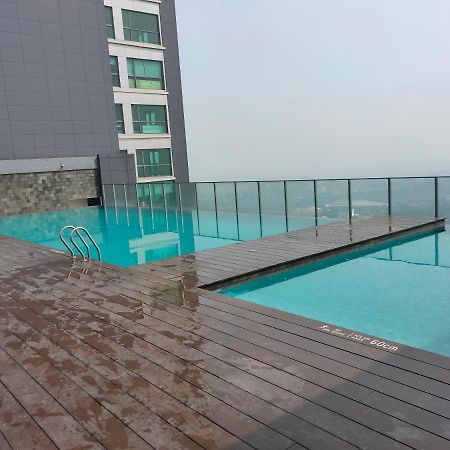 Super Penthouse Stmoritz Apartment, Lippomall Puri Indah Джакарта Екстер'єр фото