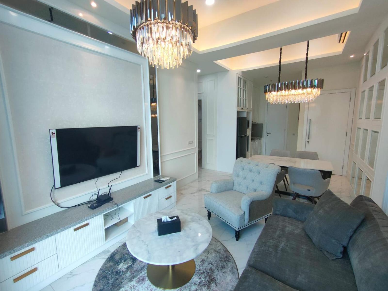 Super Penthouse Stmoritz Apartment, Lippomall Puri Indah Джакарта Екстер'єр фото